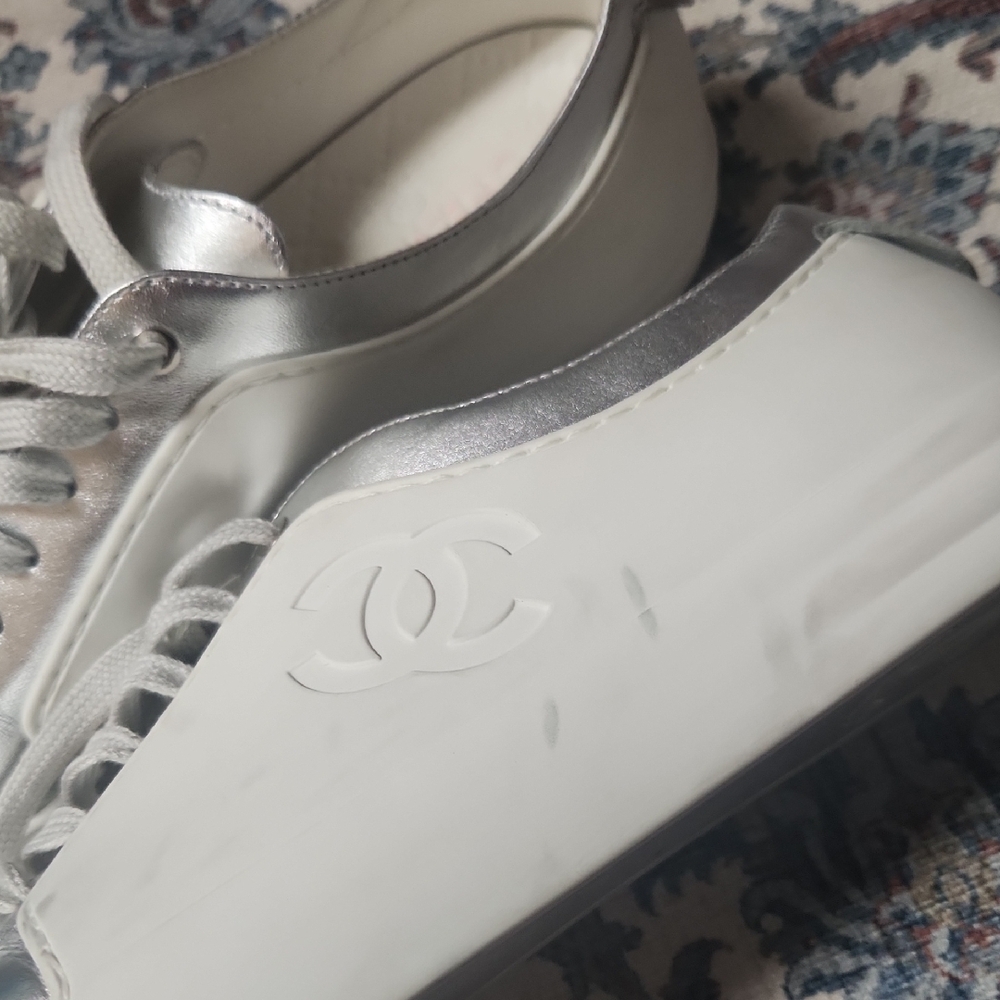 CHANEL Silver and White Sneakers - Picture 2 of 16